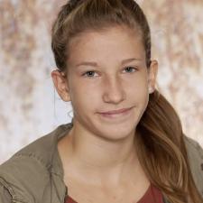 Azmann Larissa / TRI